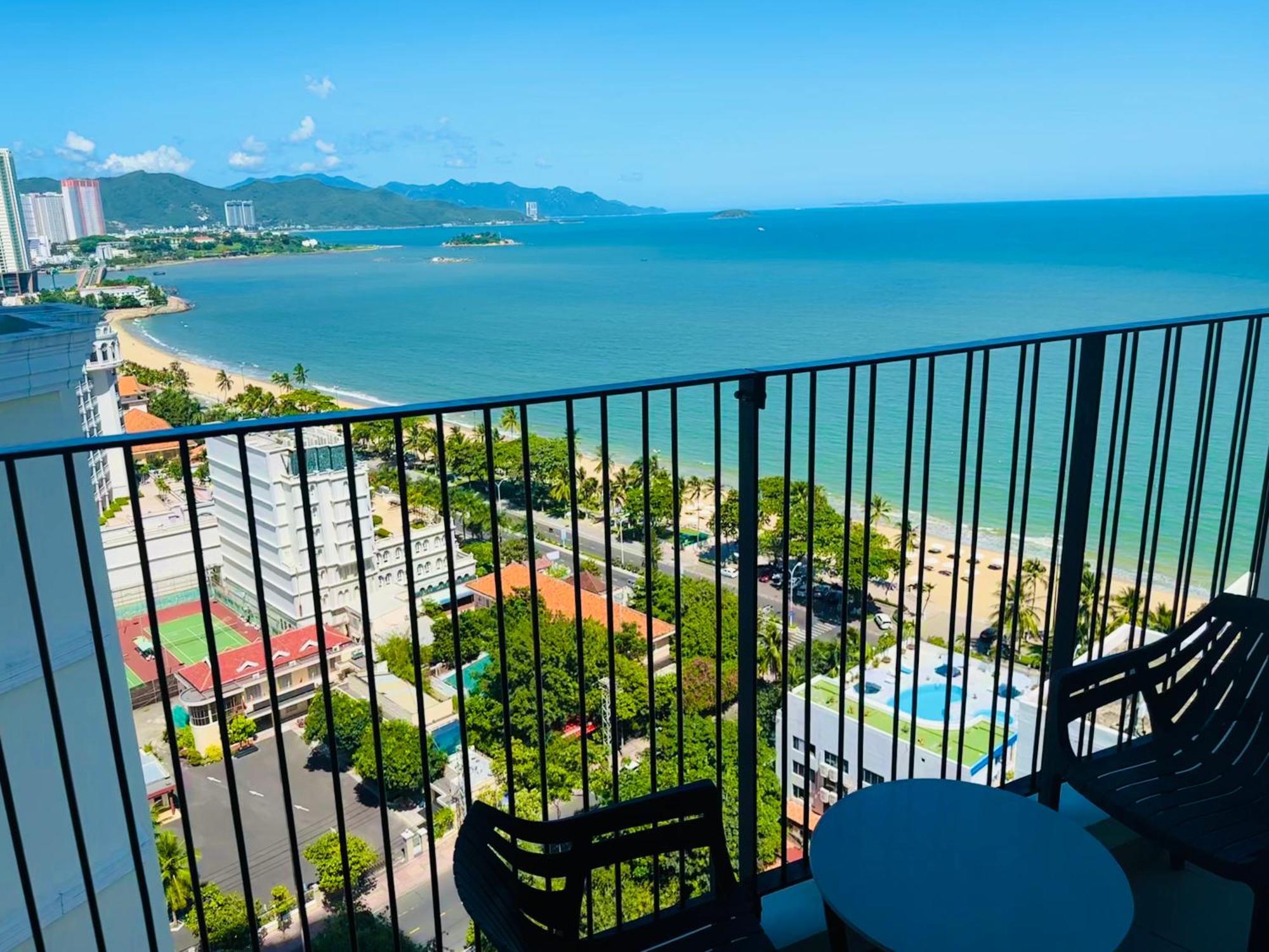 Gold Coast Nha Trang Luxury Apartment - Ocean View Eksteriør bilde